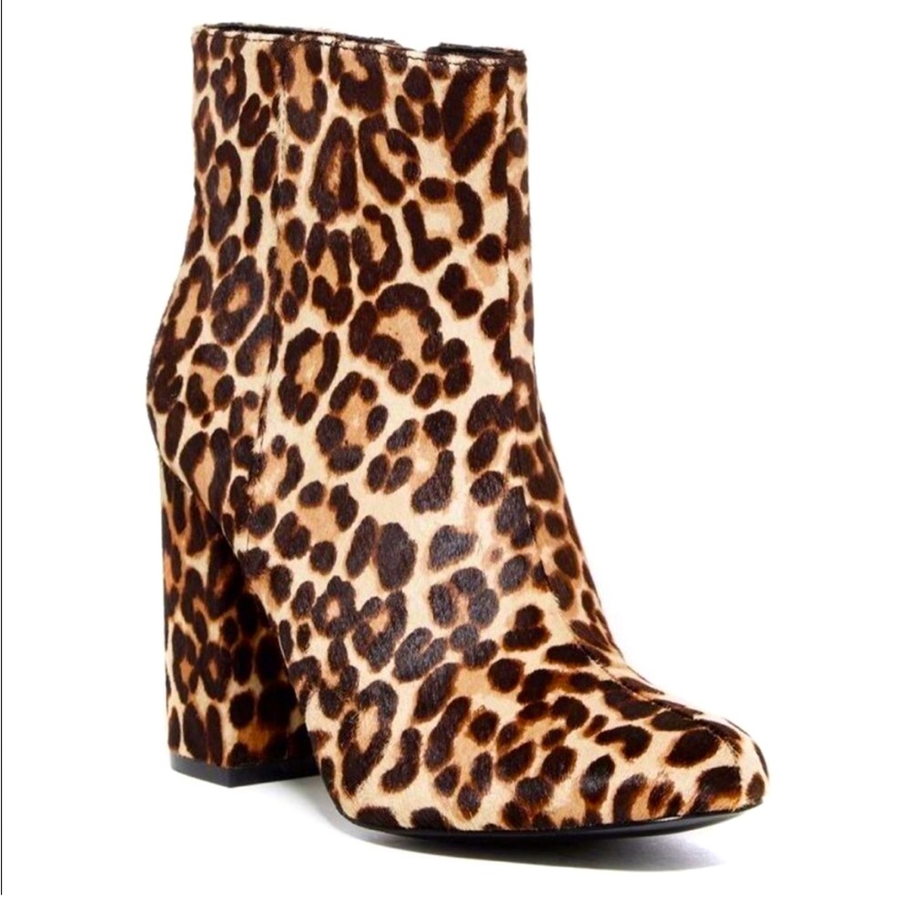 Charles David Women's Studio Ankle Boot, Leopard Print Size 7.5